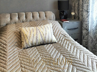 Индивидуальный дизайн и пошив покрывала и подушек в спальню