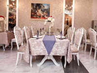 Дизайнерская скатерть на стол и контрастный раннер, ресторан г. Щелково
